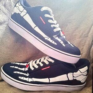 Heelys Pro 20 Skeleton Prints Skate Shoes (Adult) ***NO WHEELS.***